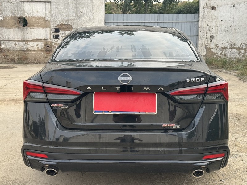 郑州23年日产天籁8