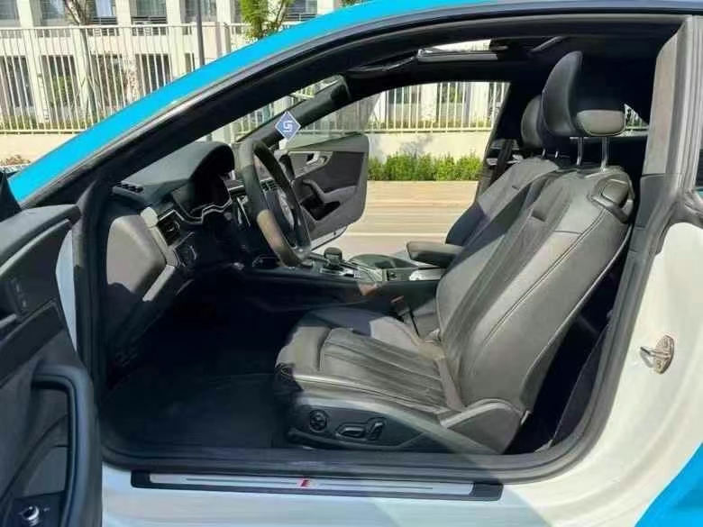 济宁19年奥迪A56