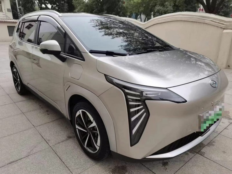 保定23年传祺埃安Y3