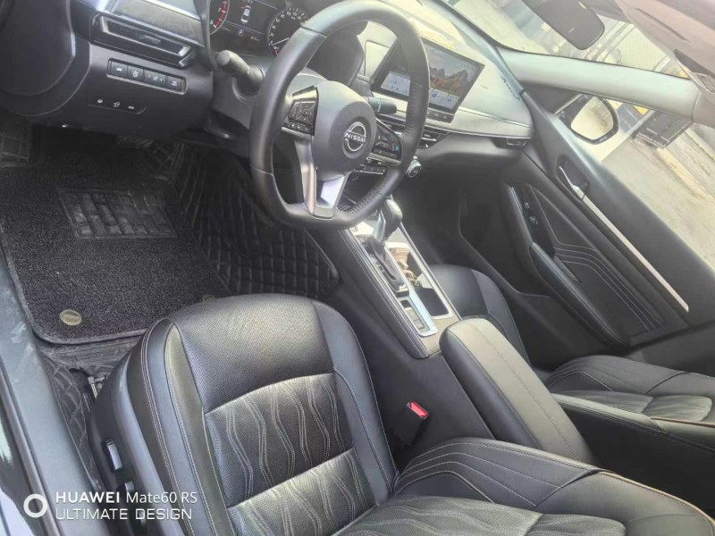 保定23年日产天籁7