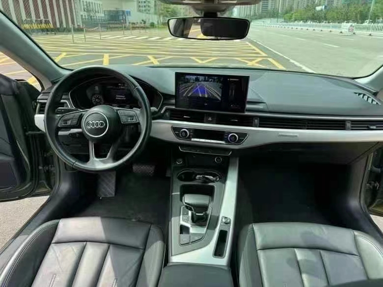 济宁21年奥迪A55