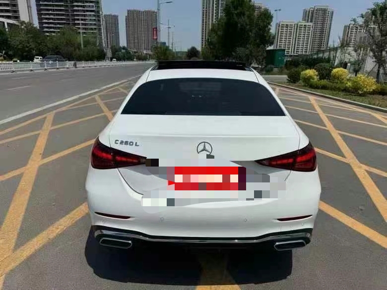 济宁22年奔驰C9