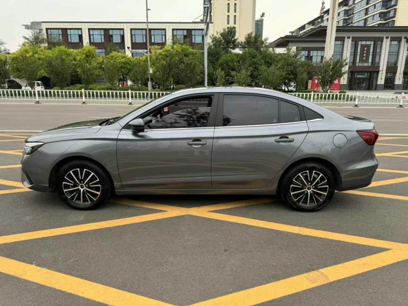 濟寧22年榮威i53