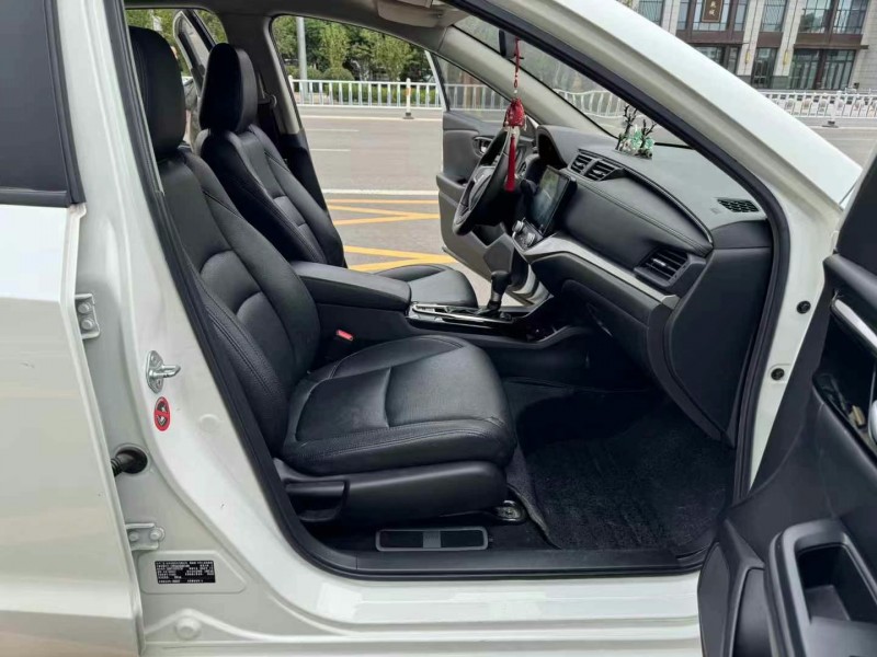 济宁19年本田享域5