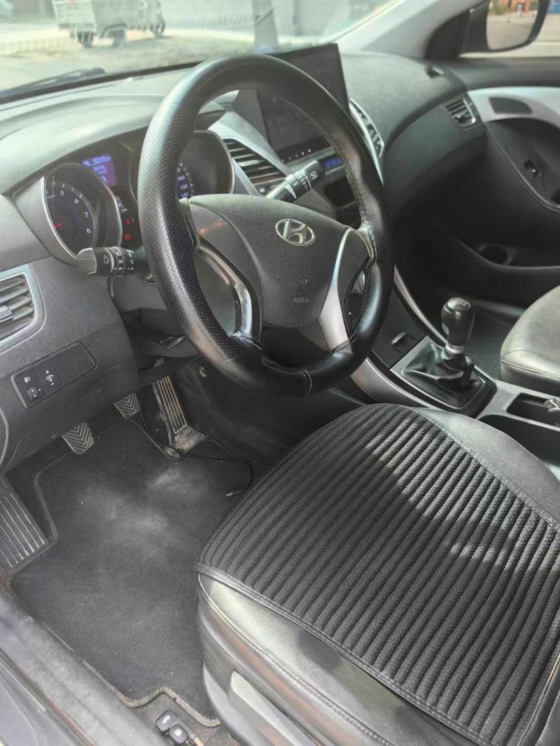 保定16年现代朗动6