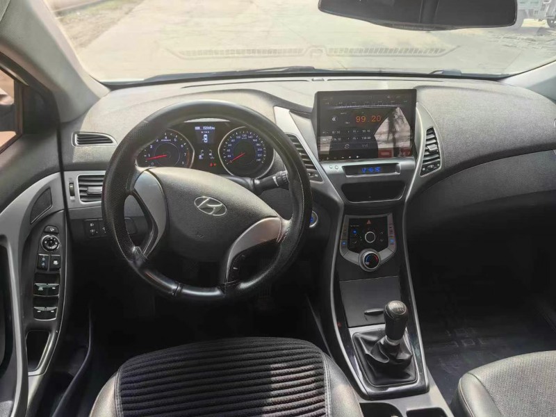 保定16年现代朗动7