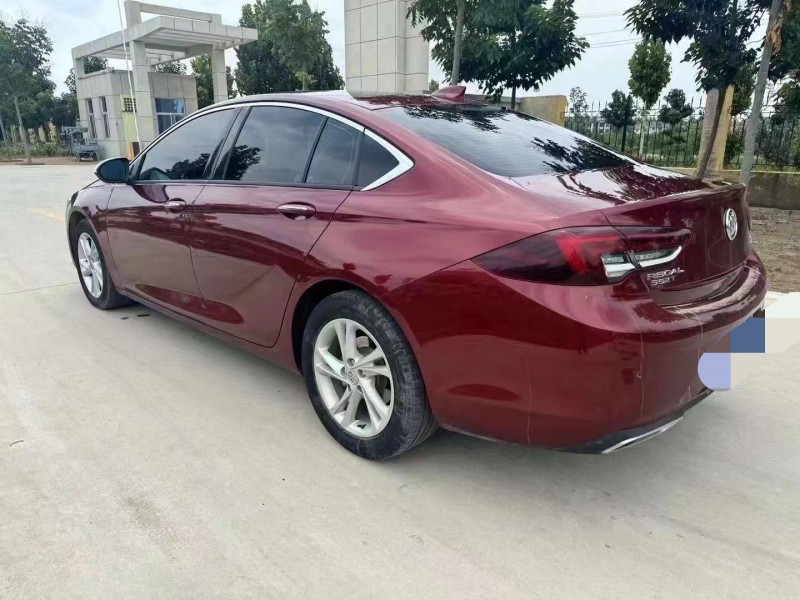 济南21年别克君威8