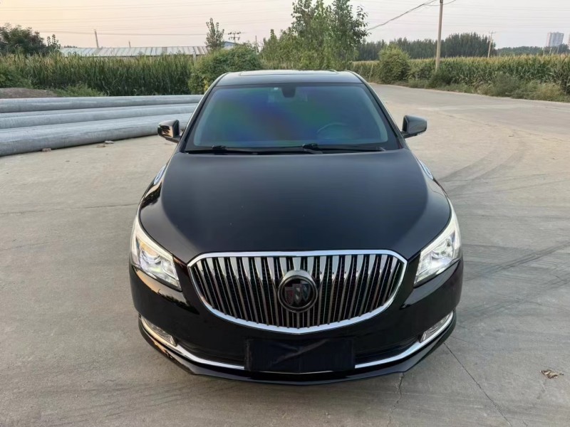 济宁16年别克君越1