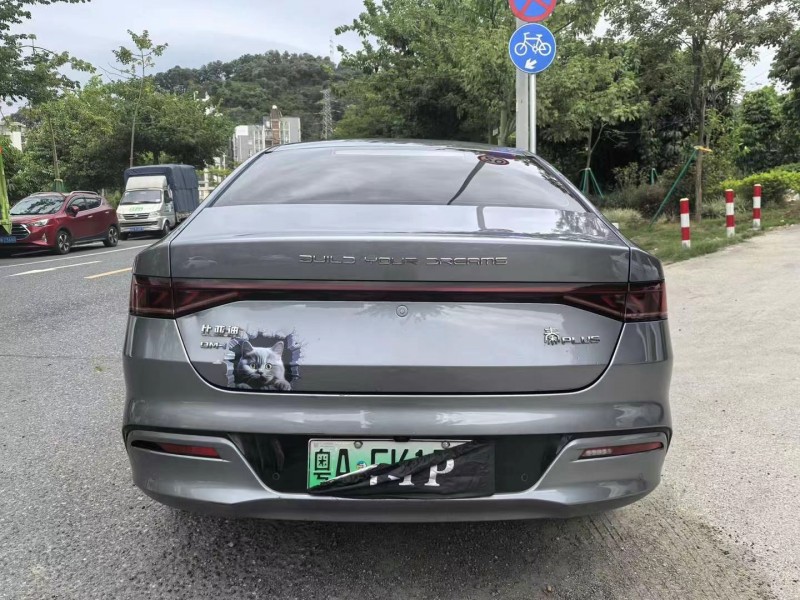 广州22年比亚迪秦5