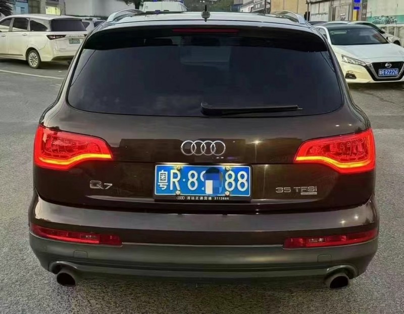 江门15年奥迪Q76