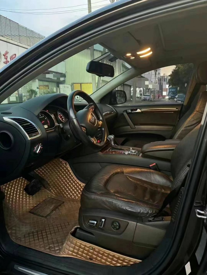 江门15年奥迪Q77