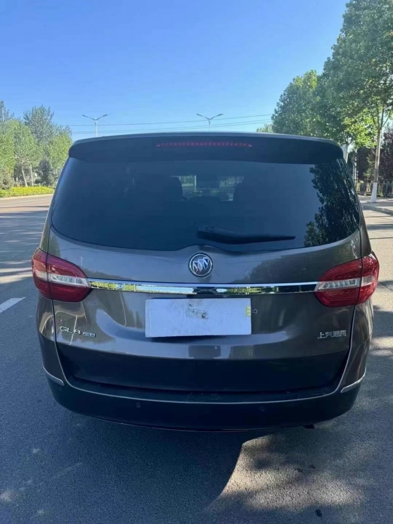 保定18年别克GL89