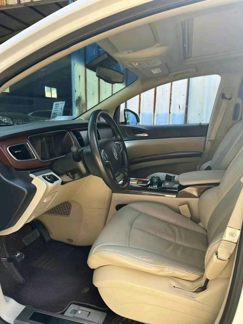 菏泽16年别克GL84