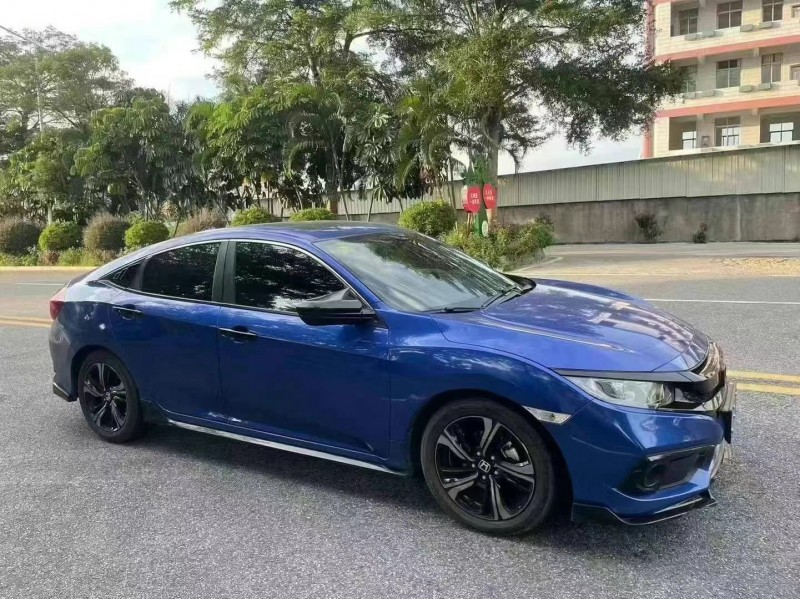 深圳21年本田思域4