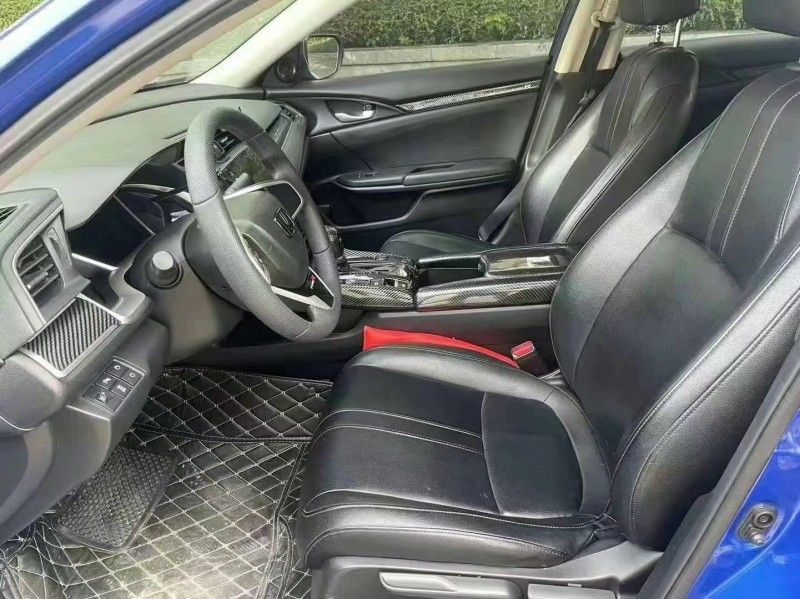 深圳21年本田思域5