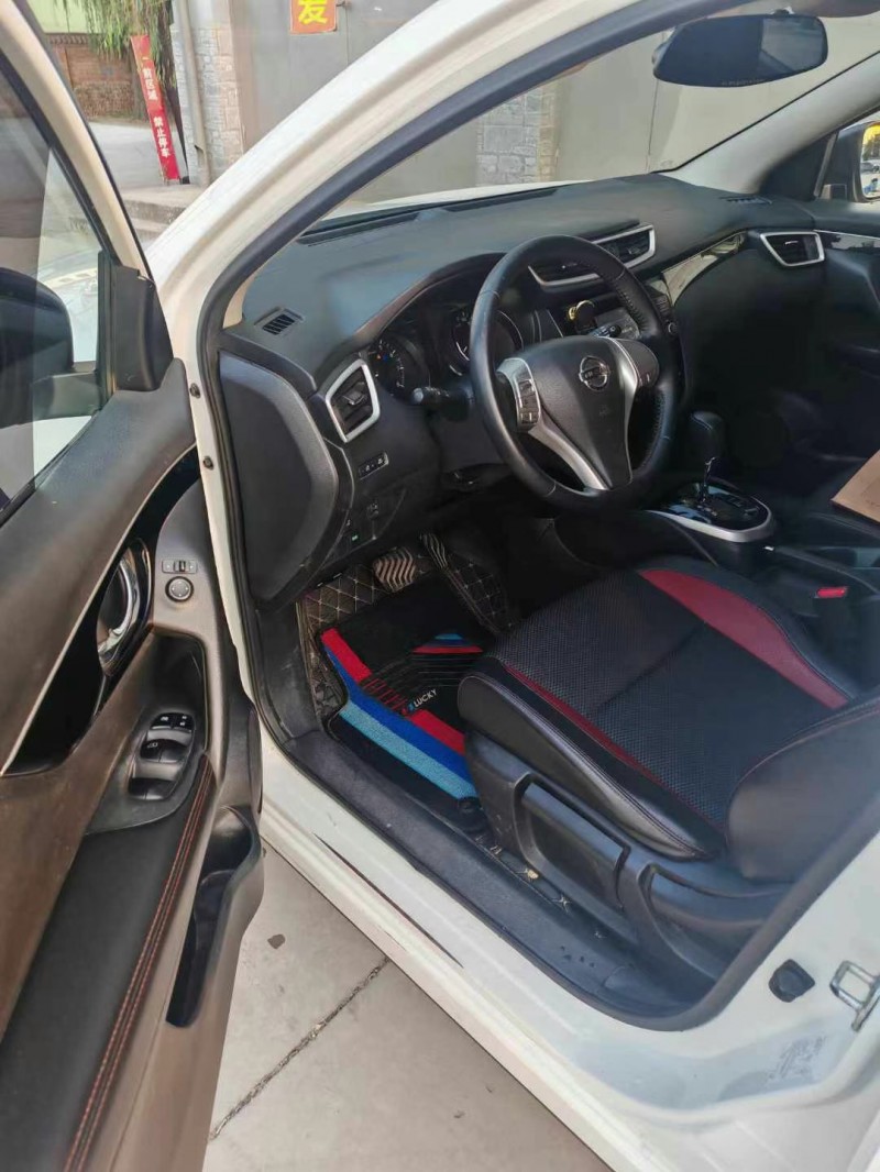 保定19年日产逍客5