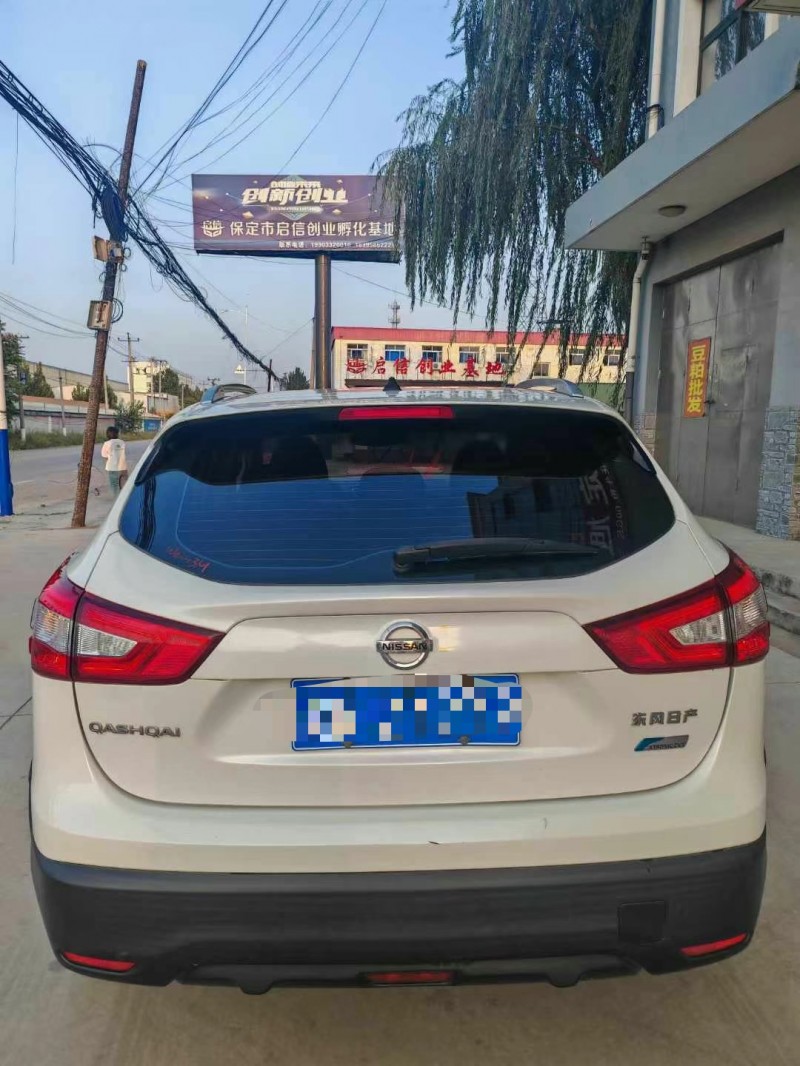 保定19年日产逍客8