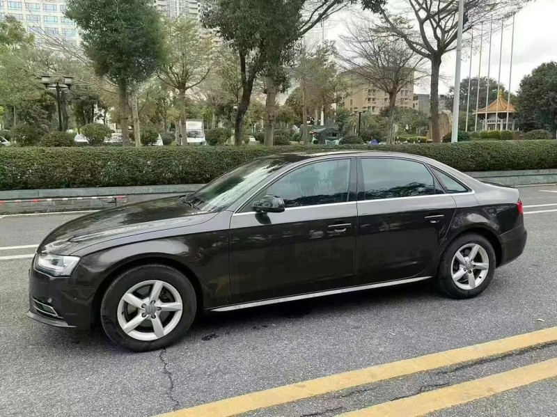 佛山14年奥迪A4L3