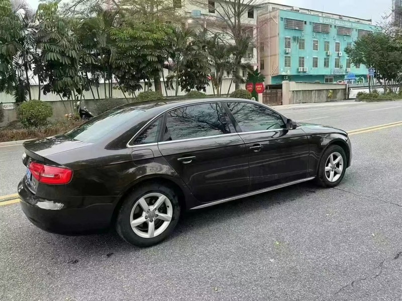佛山14年奥迪A4L9