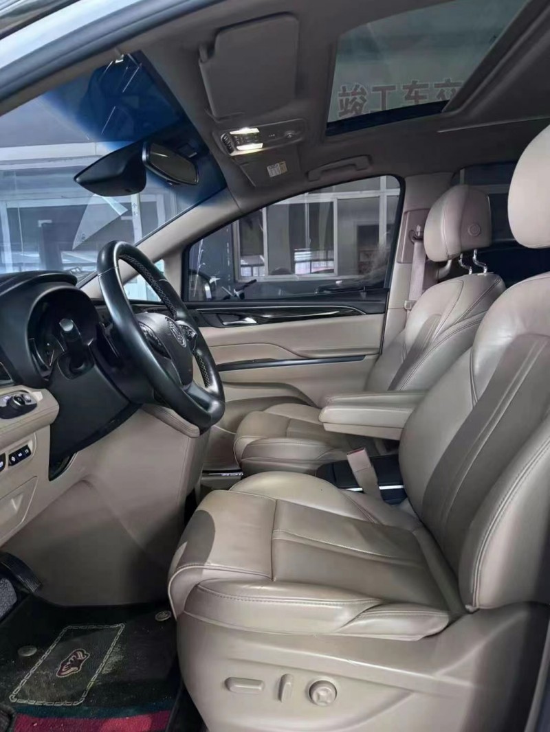 潍坊19年别克GL84