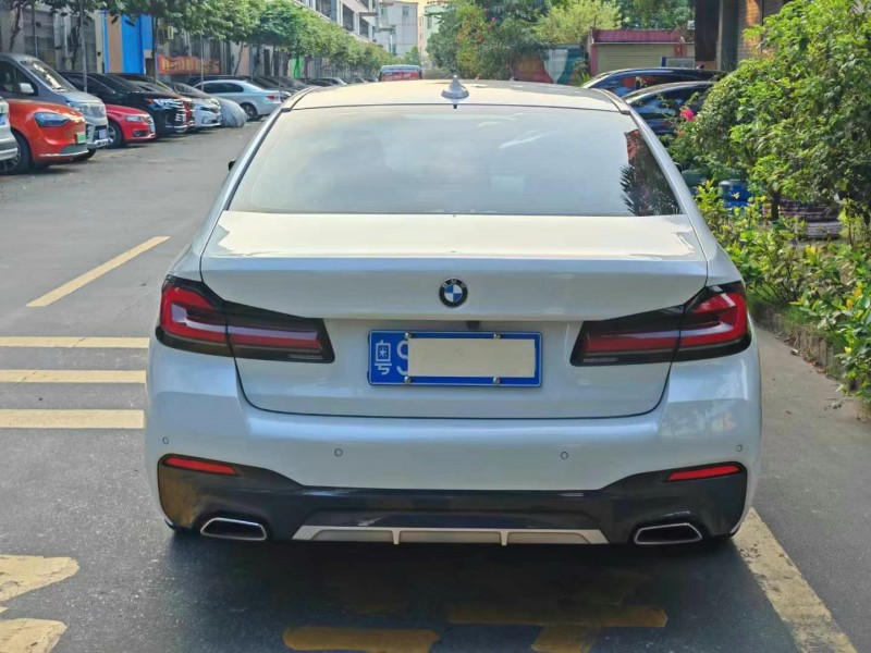 广州23年宝马5系9
