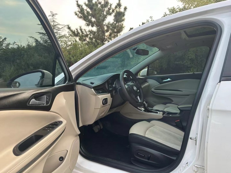 临沂19年别克威朗5