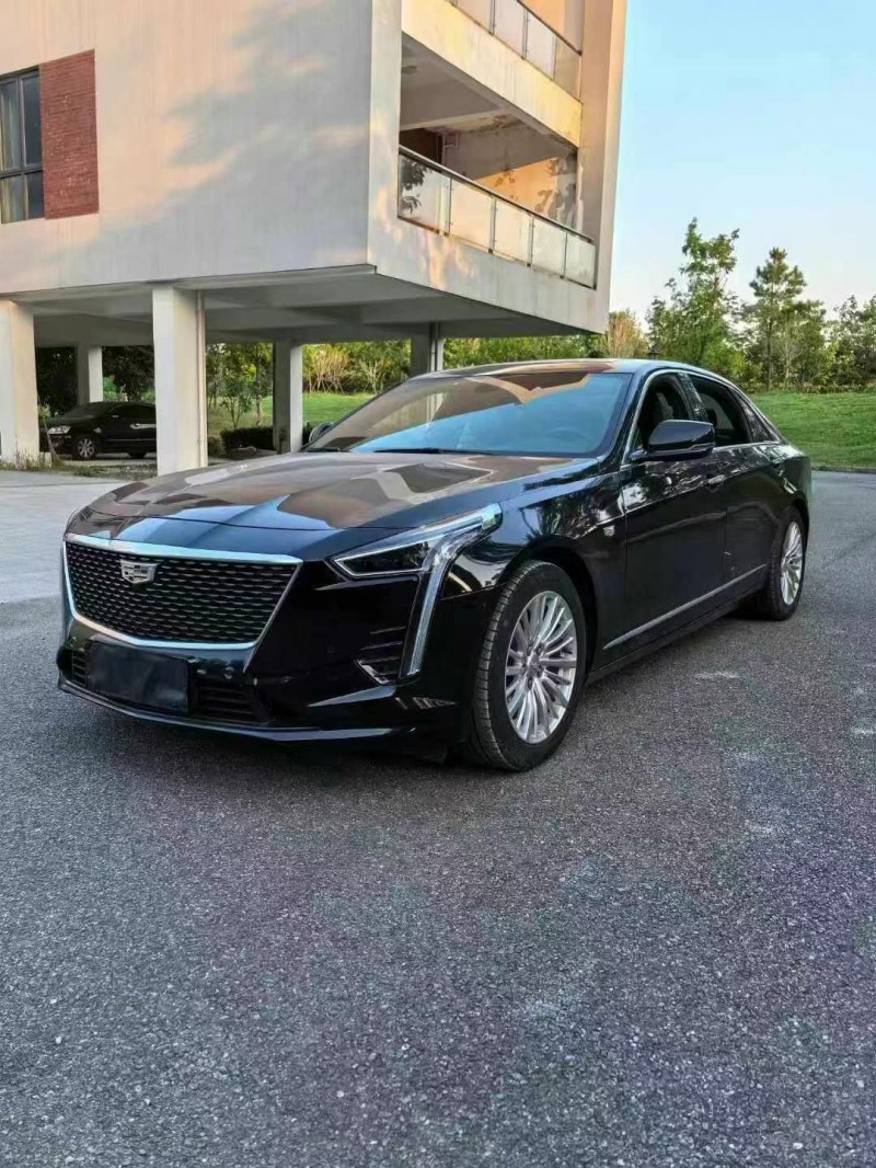 武汉20年凯迪拉克CT63