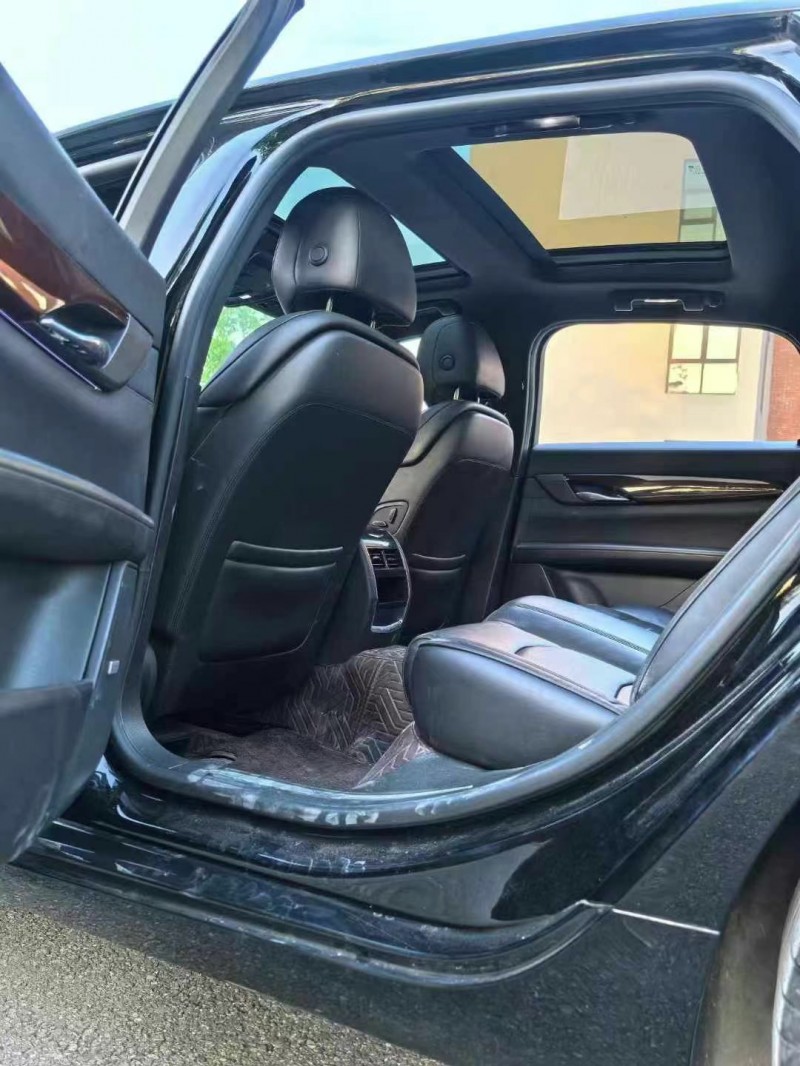 武汉20年凯迪拉克CT68