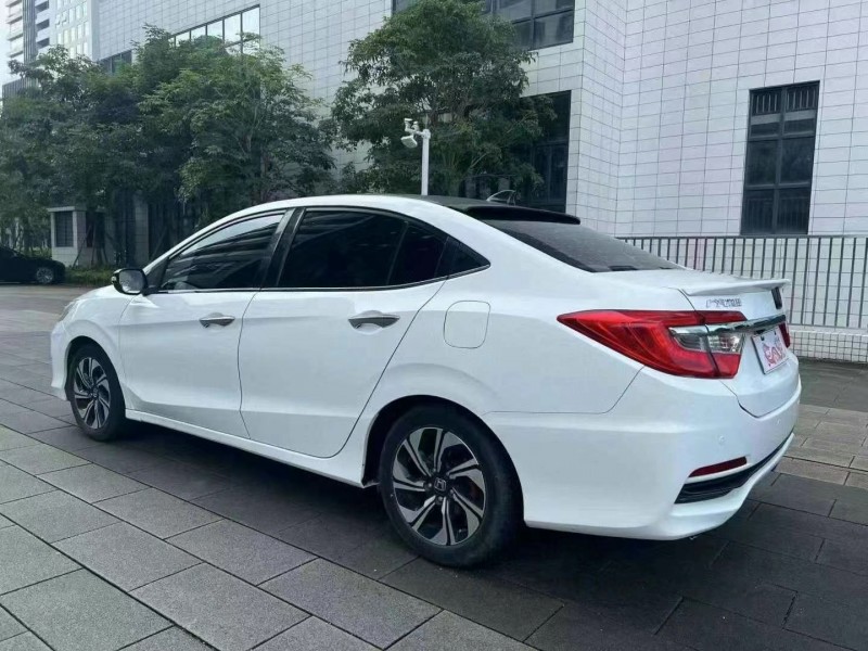 佛山17年本田凌派4