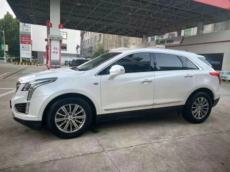 九江16年凱迪拉克XT56