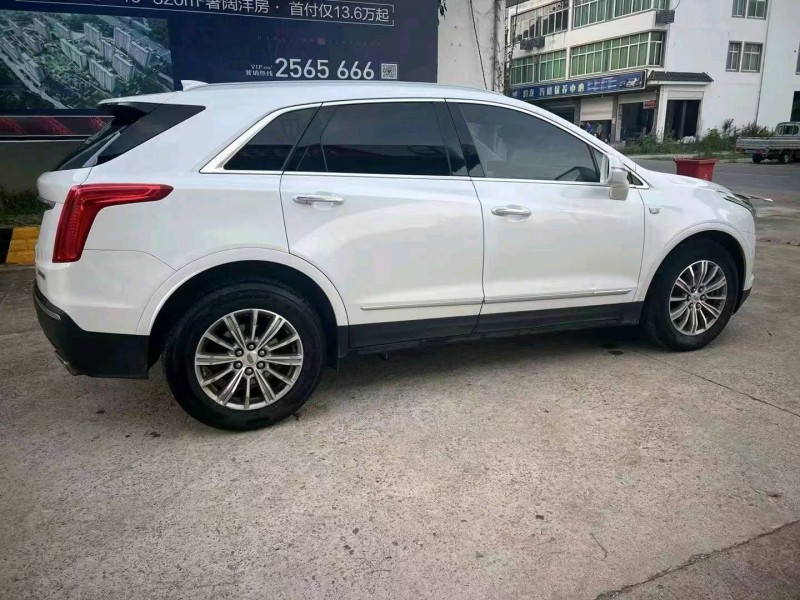 九江16年凱迪拉克XT57