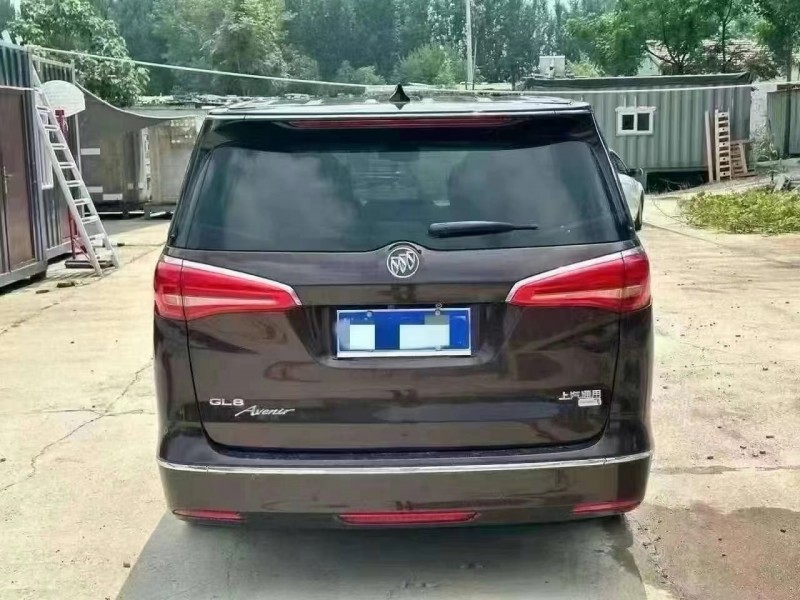 济宁17年别克GL85