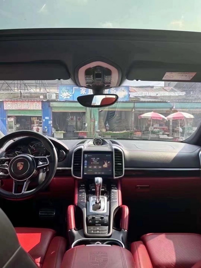 济南15年保时捷卡宴7