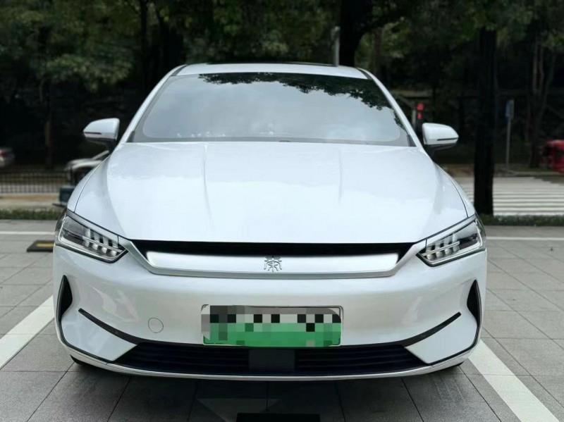 广州23年比亚迪秦1