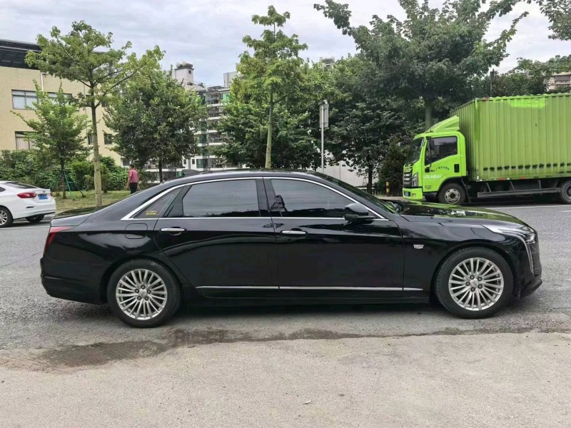 广州19年凯迪拉克CT64