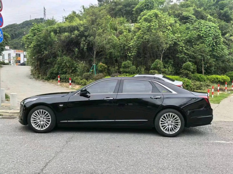 广州19年凯迪拉克CT66
