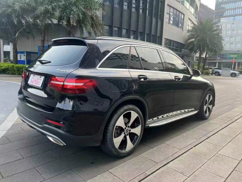 广州17年奔驰GLC5