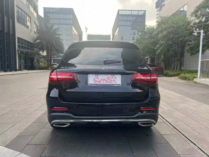 广州17年奔驰GLC9