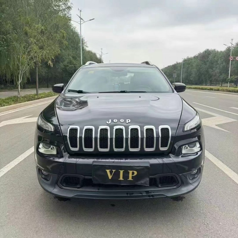 棗莊17年Jeep自由光1