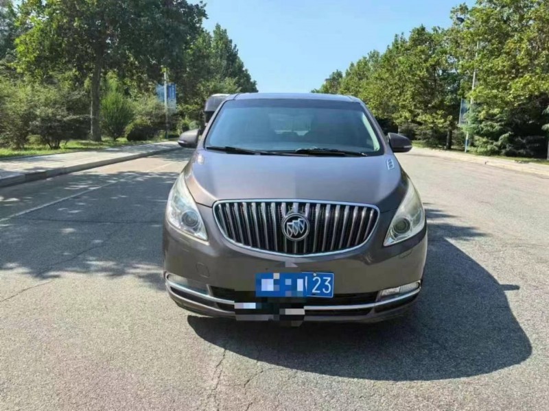 济宁15年别克GL81