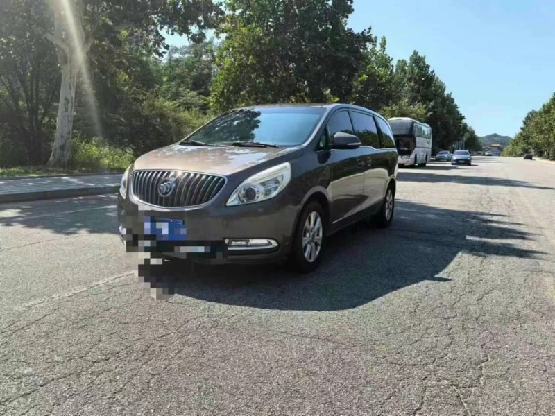 济宁15年别克GL82