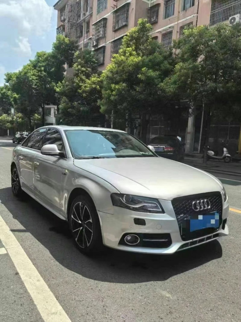 济宁12年奥迪A4L3