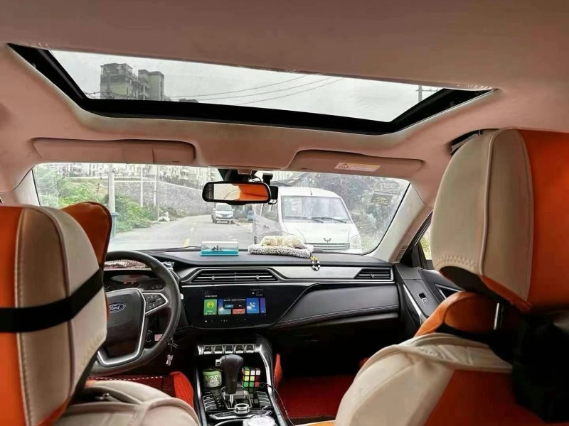 济宁20年福特领界5