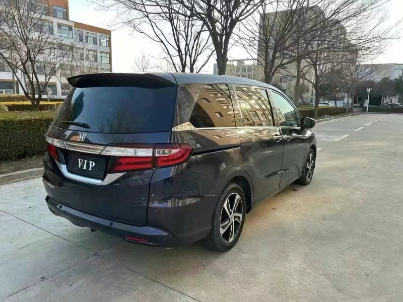 济宁15年本田奥德赛3