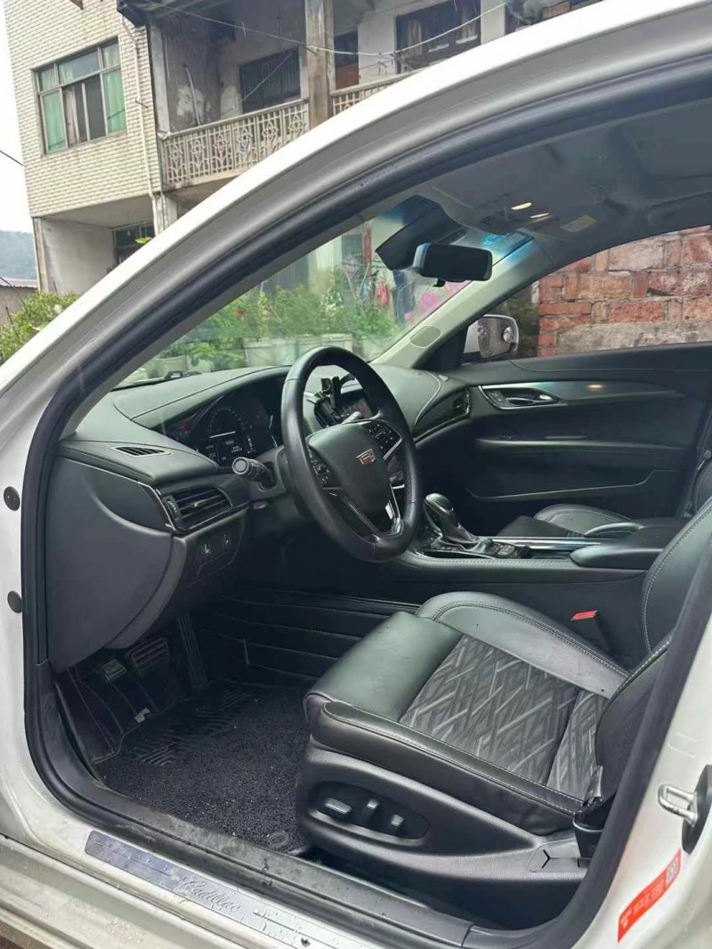金華19年凱迪拉克ATS2