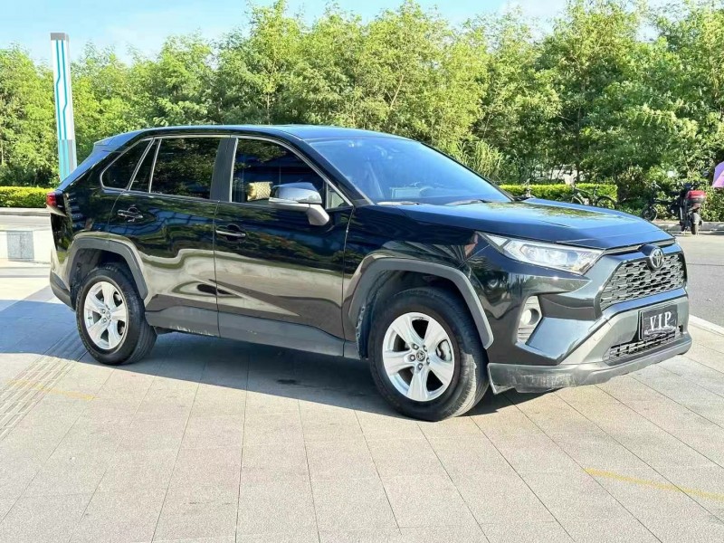 东莞22年丰田RAV4荣放3
