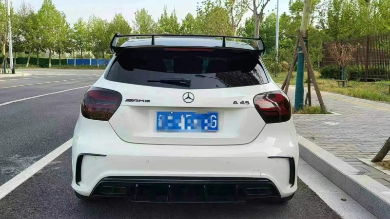 秦皇島17年奔馳AMG5