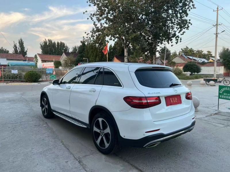 潍坊19年奔驰GLC7
