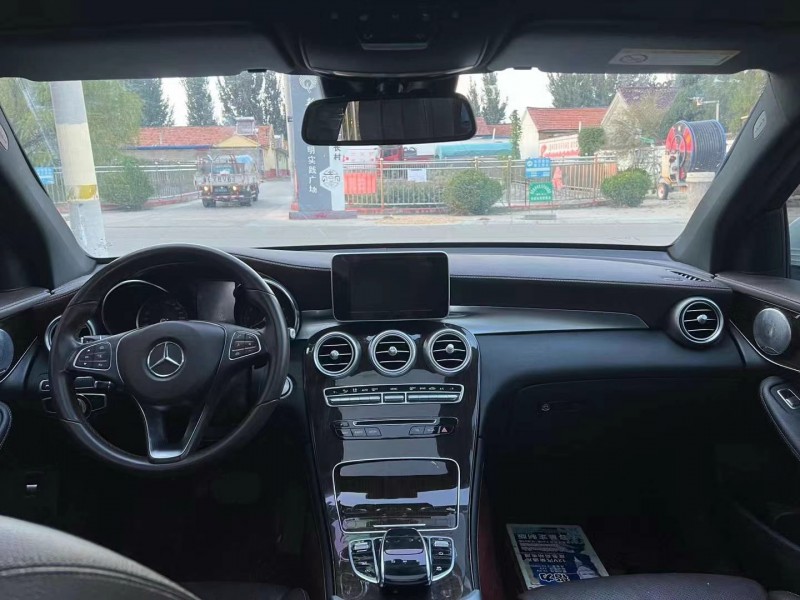 潍坊19年奔驰GLC8