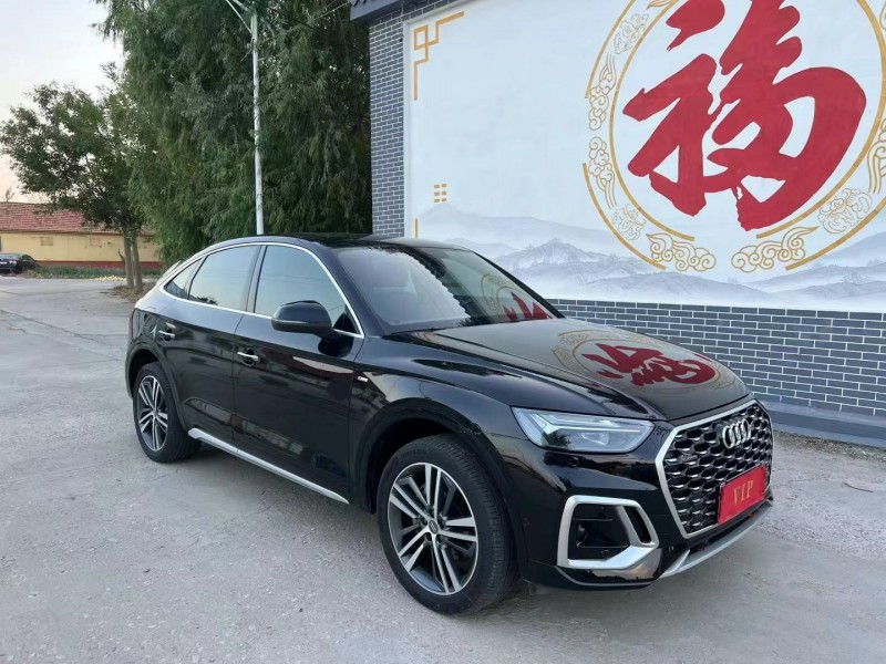 济宁21年奥迪Q53